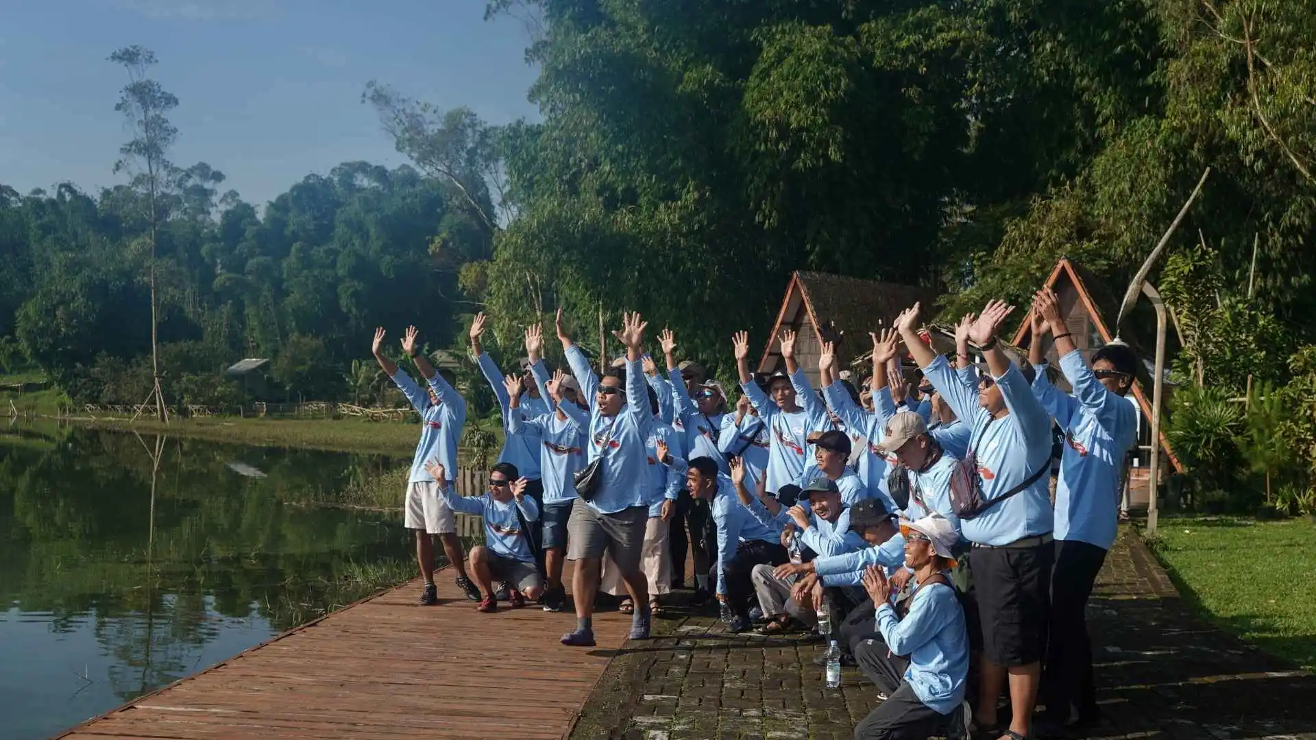 Team Building dan Team Development Jelajah Outdoor