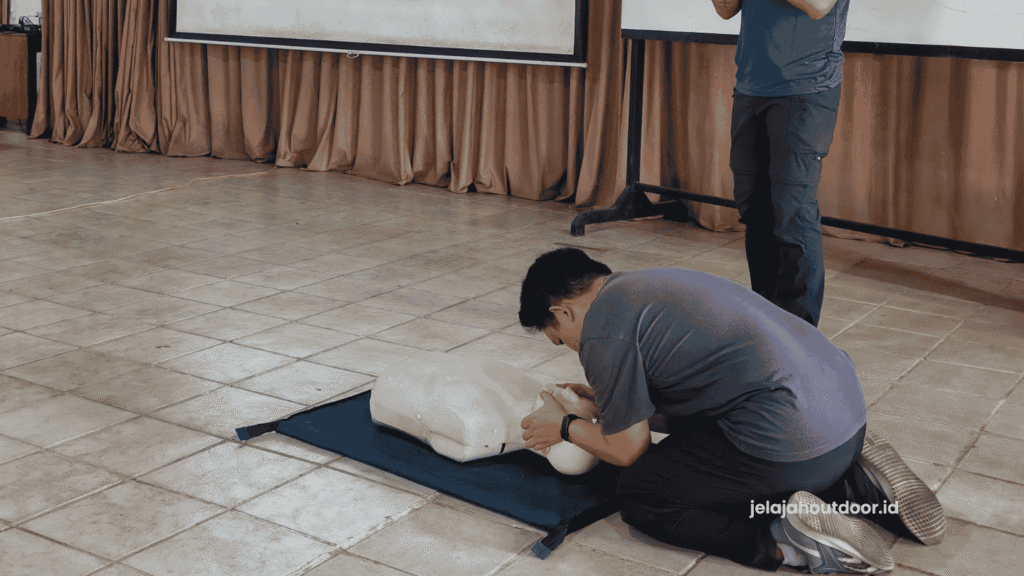 CPR and basic life support on Wilderness first aid training